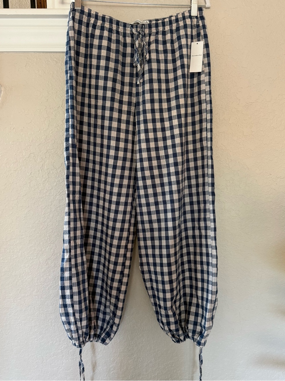 NWT Abercrombie & Fitch Convertible Seersucker Balloon Pull On Pant (S) - Picture 4 of 8